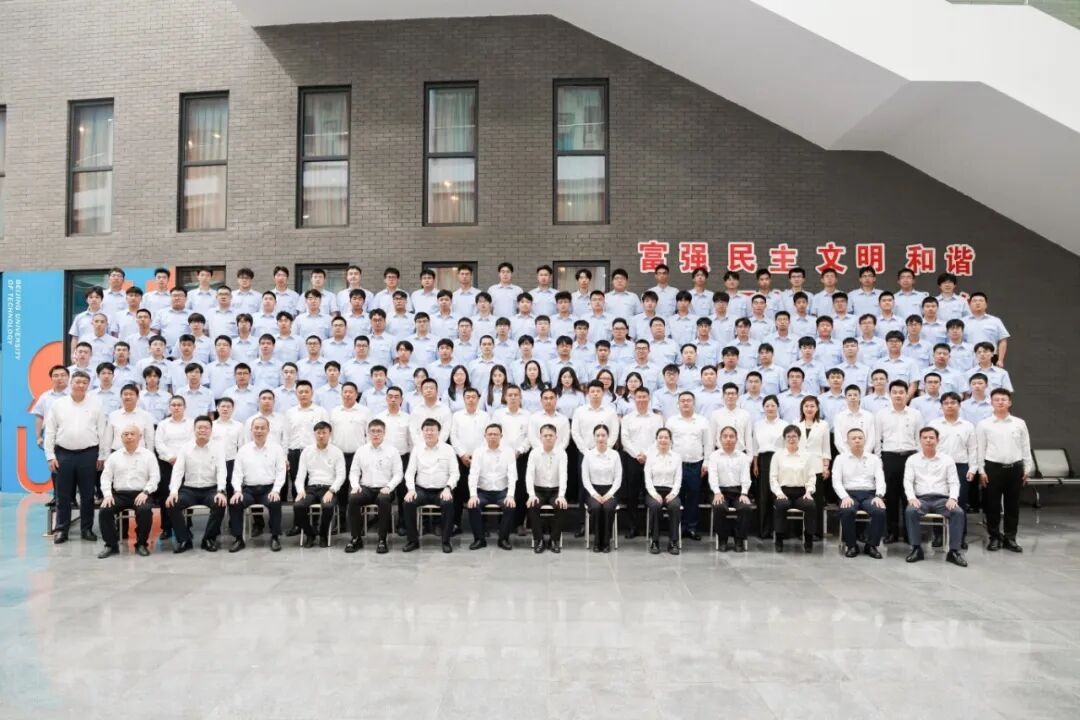 6121efca225026885e6d20abb62be460.jpg